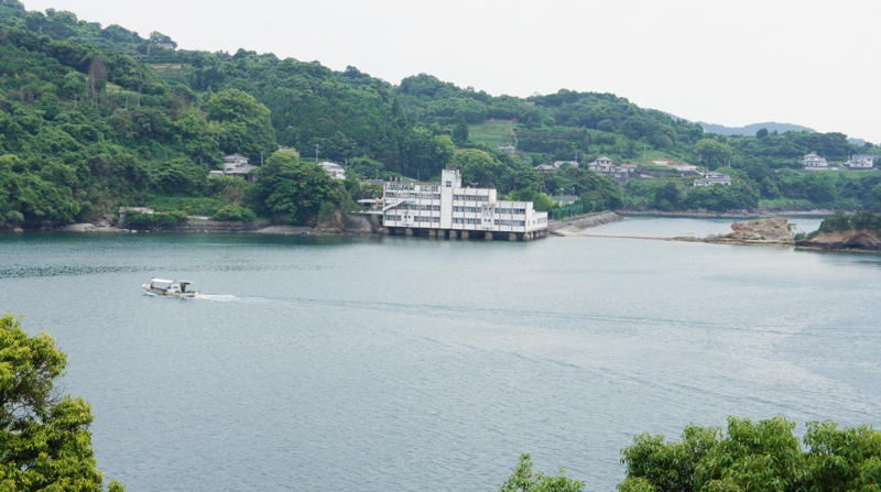 山と海に囲まれた美術館