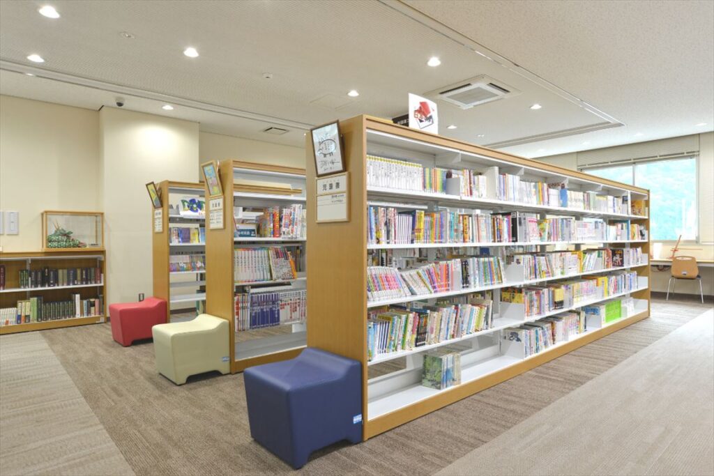 美郷町立図書館 みさと本の森,ライブラ木金書架LMA