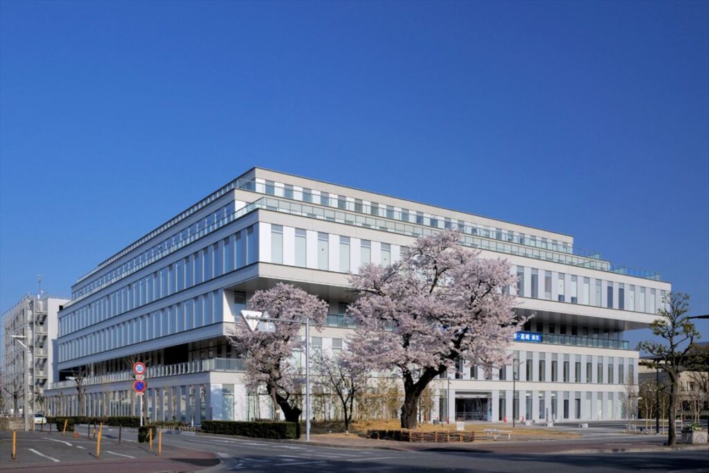 高崎市立中央図書館, 外観