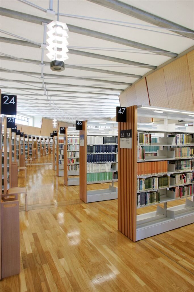 越前市中央図書館, 木金書架LSA, 書架照明付