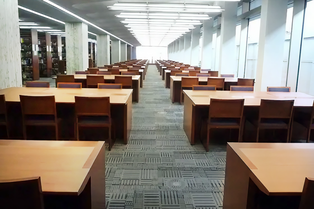 立教大学池袋図書館,閲覧スペース