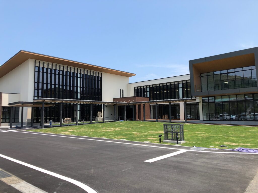 岩美町中央公民館・図書館 5