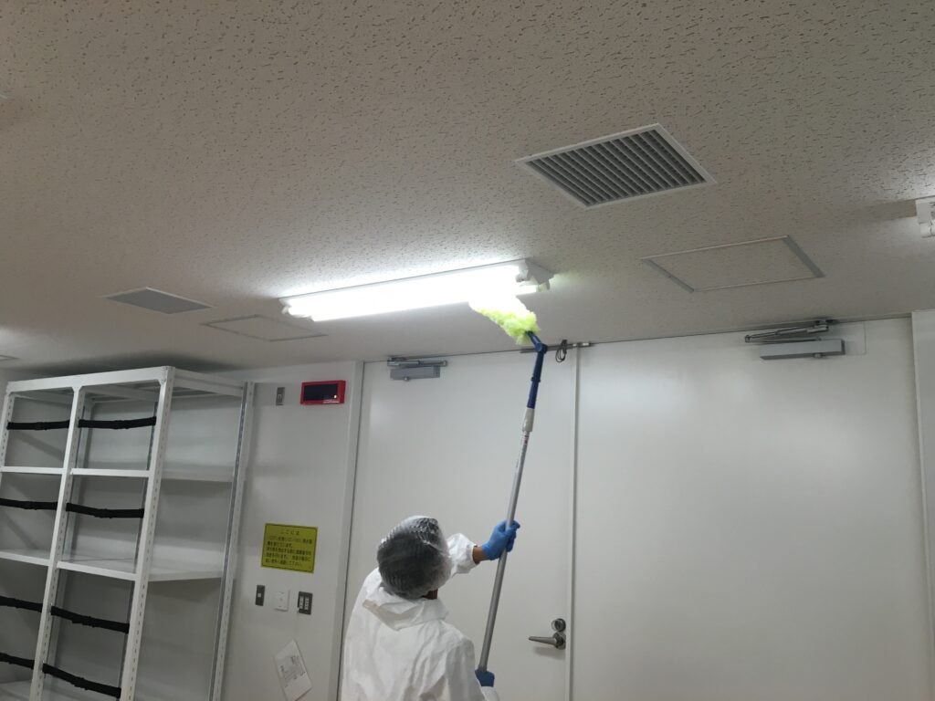 照明器具の拭き上げ、IPM